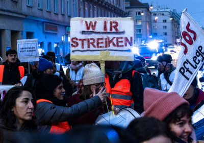 Götzenhaft Sozialpartnerschaft gläubig?